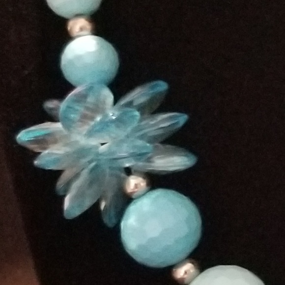 ❗5 For $2️⃣5️⃣ Bundle Sale❗️Blue Ascending Beaded Necklace - Picture 2 of 3